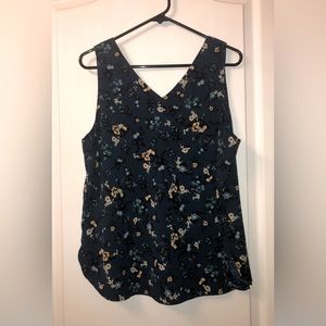Croft & Barrow Dusk Blue Floral Shell Top